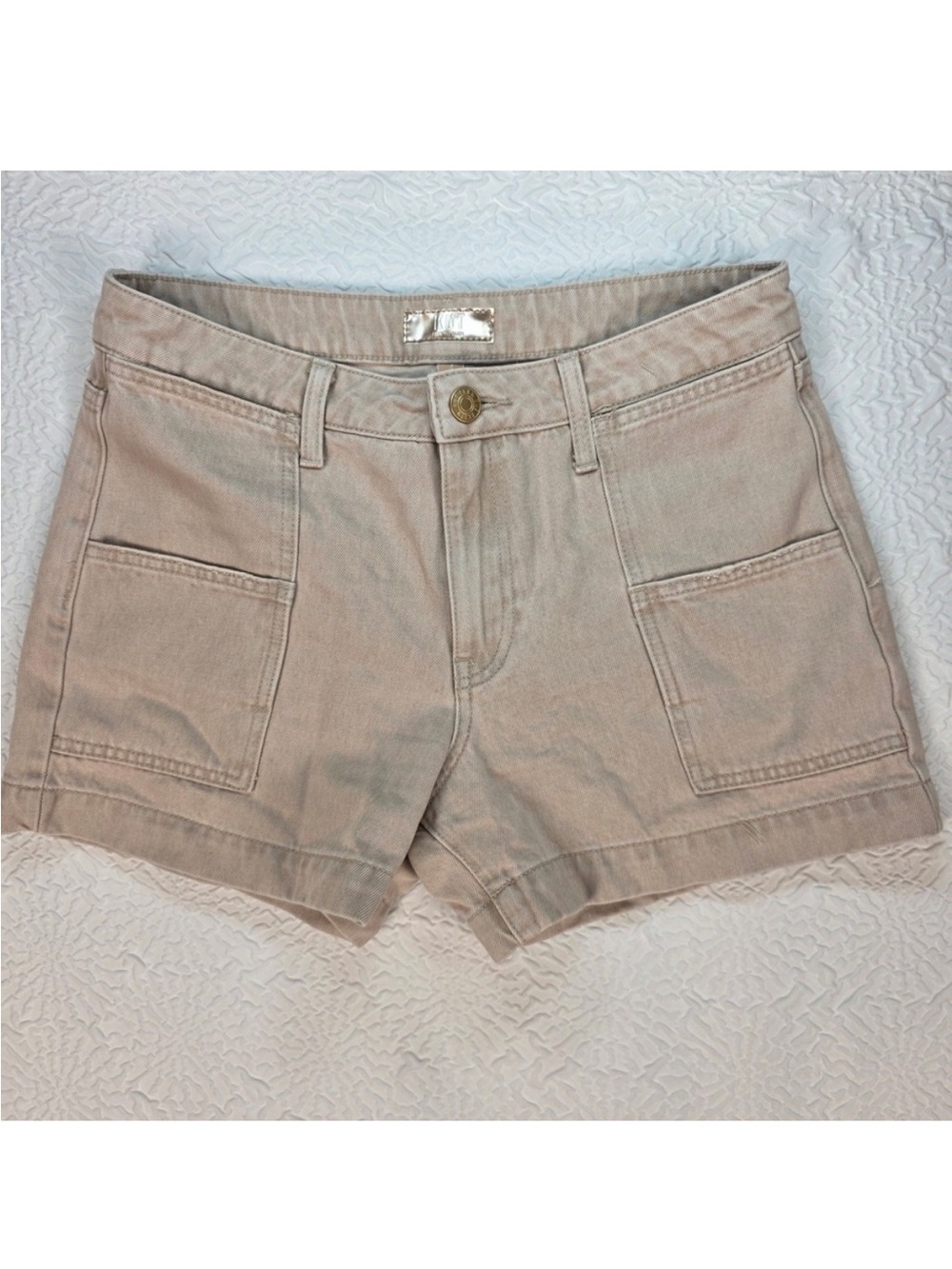 Kut from the Kloth Jane high-rise pork chop shorts